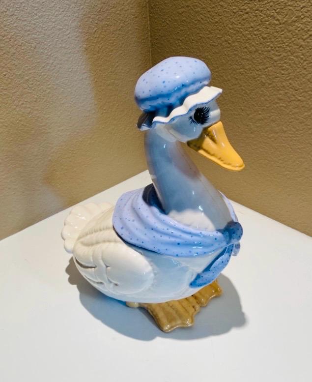 Vintage Mother Goose Cookie Jar CottageCore Kitsch Farmhouse Granny Chic
