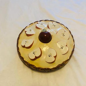 Vintage Apple Pie Ceramic Pie Dish With Lid Made in Portugal CottageCore Farmhouse Country Rustic Shabby Chic