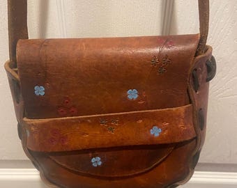 Vintage Hand Tooled Leather Shoulder Handbag Purse Floral Painted Boho Western