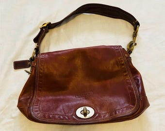 Coach Vintage - 65th Anniversary Legacy Ali Turnlock Flap Bag in Distressed Oiled Leather, color Tobacco Whiskey