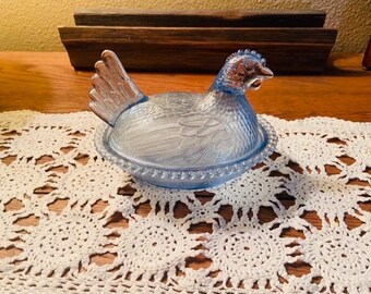 Vintage Indiana Glass Cornflower Blue Hen on Nest Candy Dish – Farmhouse Mid Century Retro