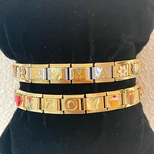 Pulsera italiana de oro, dijes italianos personalizados con nombre, pulsera italiana personalizada, pulsera italiana con dijes con letras doradas, regalo para ella