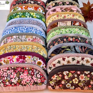 Floral Fabric Eyeglass Case: Handmade Quilted Cotton 2-in-1 Glasses Pouch & Pencil Case Bild 4
