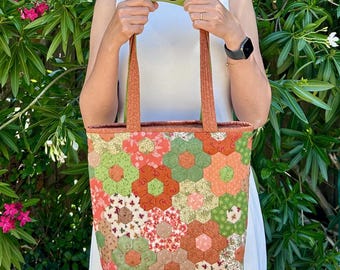 Hexagon Patchwork Tote Bag: Hand-Quilted Cotton Fabric Shoulder Bag with Zipper, 2cm Hexies