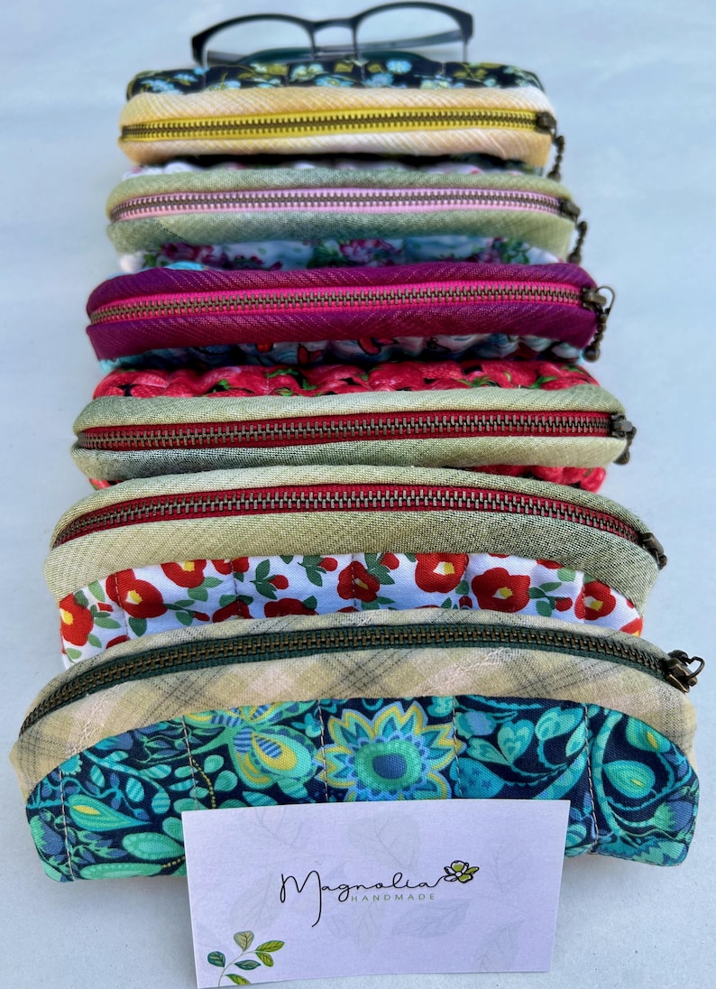 Floral Fabric Eyeglass Case: Handmade Quilted Cotton 2-in-1 Glasses Pouch & Pencil Case Bild 19