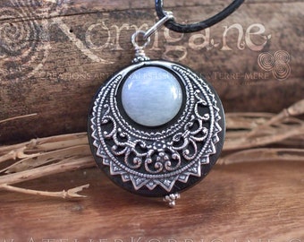 Amulet "Lleuad" with a REAL MOONSTONE - Collier de Protection Lune - Pagan Triple Goddess