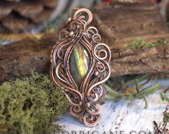 LothLorien Labradorite and Copper Pendant Necklace - Witch Pendant - Pagan Pendant - Gemstone pendant