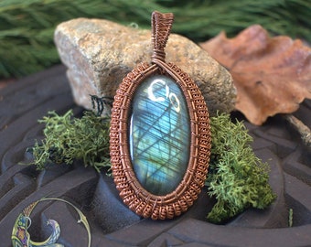 Protective Pendant Necklace Labradorite and Copper - Witch Pendant - Gemstone pendant