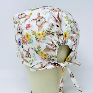 Easter Men&#39;s scrub cap with tie back, Bunny skull tie-back style surgical scrub hat.