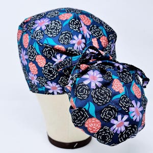 Floral Ponytail Scrub Cap for Women – Satin Lined Ponytail scrub cap for long hair.