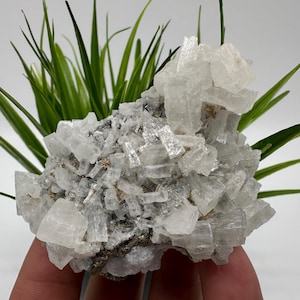 Superbe barytine, calcite sur matrice de marcassite, de la mine d&#39;Androvo, Bulgarie, naturel, spécimen minéral de collection, cristal de décoration intérieure, cadeau, souvenirs