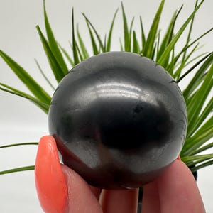 4 cm Shungite Sphere,Shungite Crystal Sphere,Healing Crystal,Highly Energetic Metaphysical,EMF Protection,Polished Sphere,5G Protection