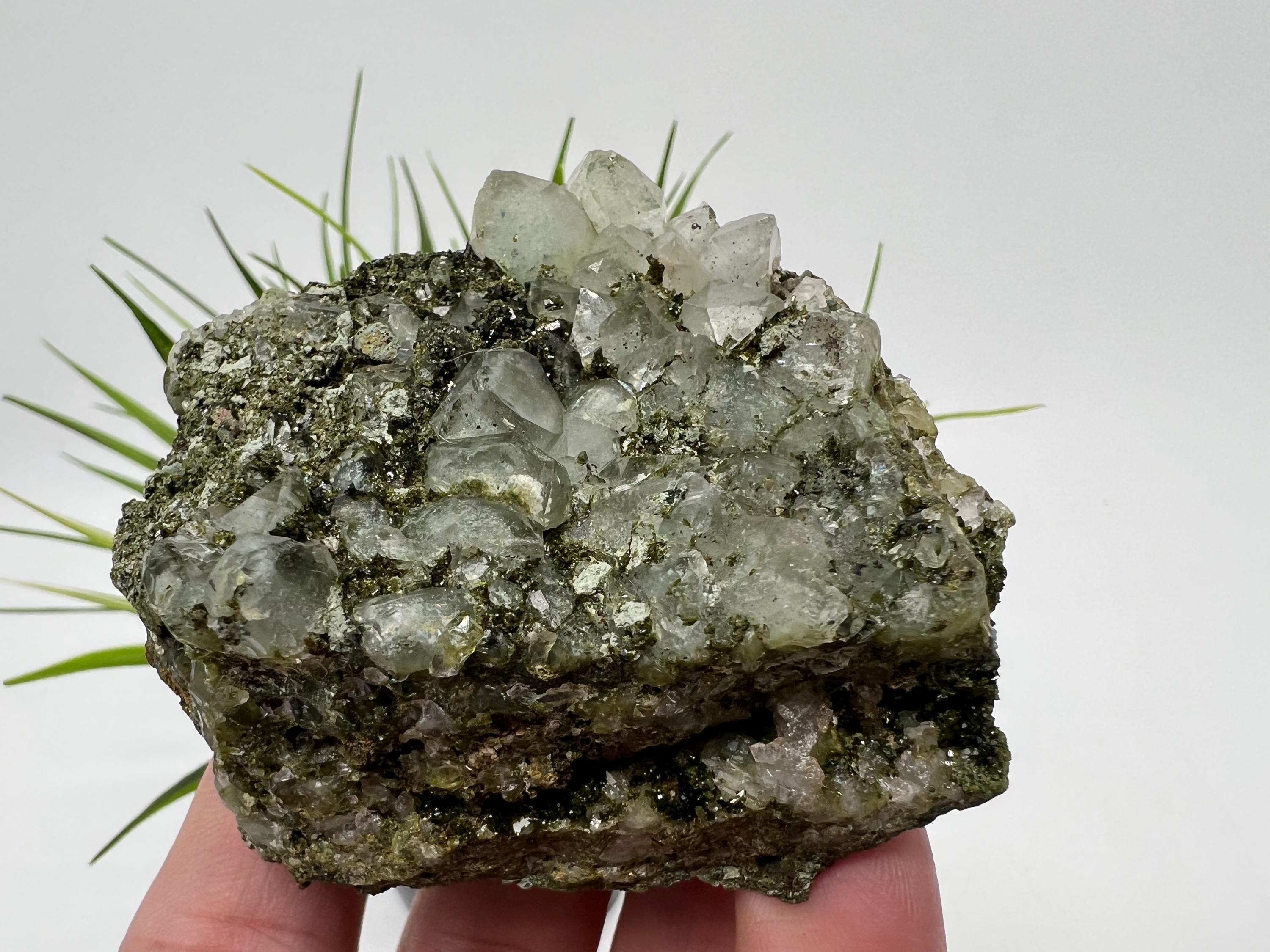 虹色緑簾石とクォーツ、ハッカリトルコ鉱物標本 - Etsy 日本