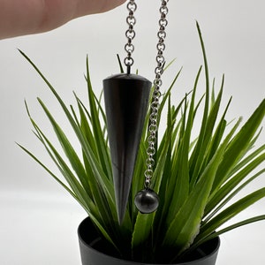 Shungite Pendulum 5cm.Shungite Crystal Pendulum,Healing Crystal,Highly Energetic Metaphysical,EMF Protection,Polished Pendulum,5G Protection