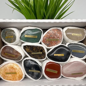Set von 12 internationalen Kristallen,Mineralien,flache Mineralien,flache Kristalle,Großhandel Mineralien,Kristalle,Set Mineralien,Großhandel Kristalle