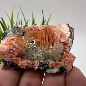 Bellissima barite con cerussite dal Marocco, cristallo, minerale, esemplare, cluster, cristalli, cristallo di barite, cerussite, cristallo di cerussite, esemplare