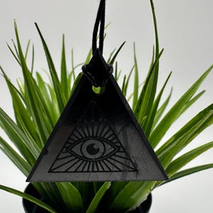 Shungite Pendant 4/4cm.Shungite Crystal Pendant,Healing Crystal,Highly Energetic Metaphysical,EMF Protection,Polished Pendant,5G Protection