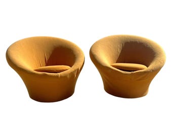 Early Production Pierre Paulin 'Mushroom' Chairs for Artifort, 1960s, Signed