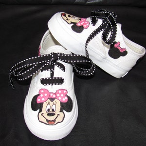 Hand painted Minnie Mouse shoes image 7