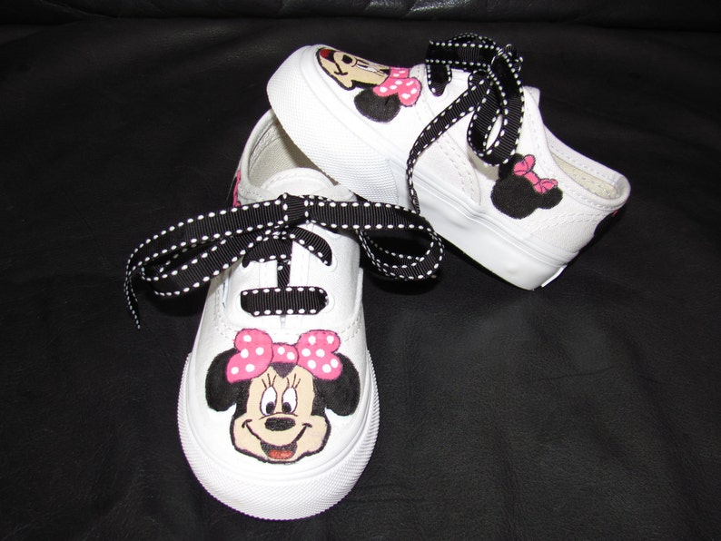 Hand painted Minnie Mouse shoes image 7