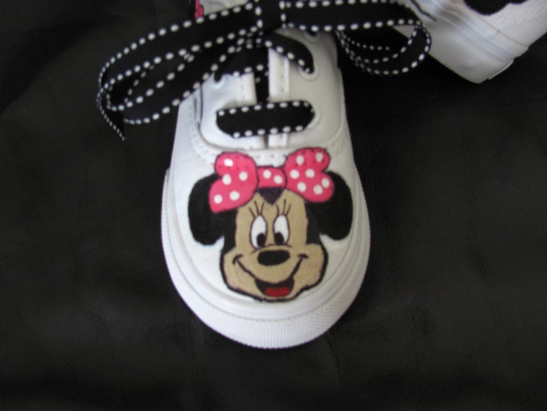 Hand painted Minnie Mouse shoes image 5