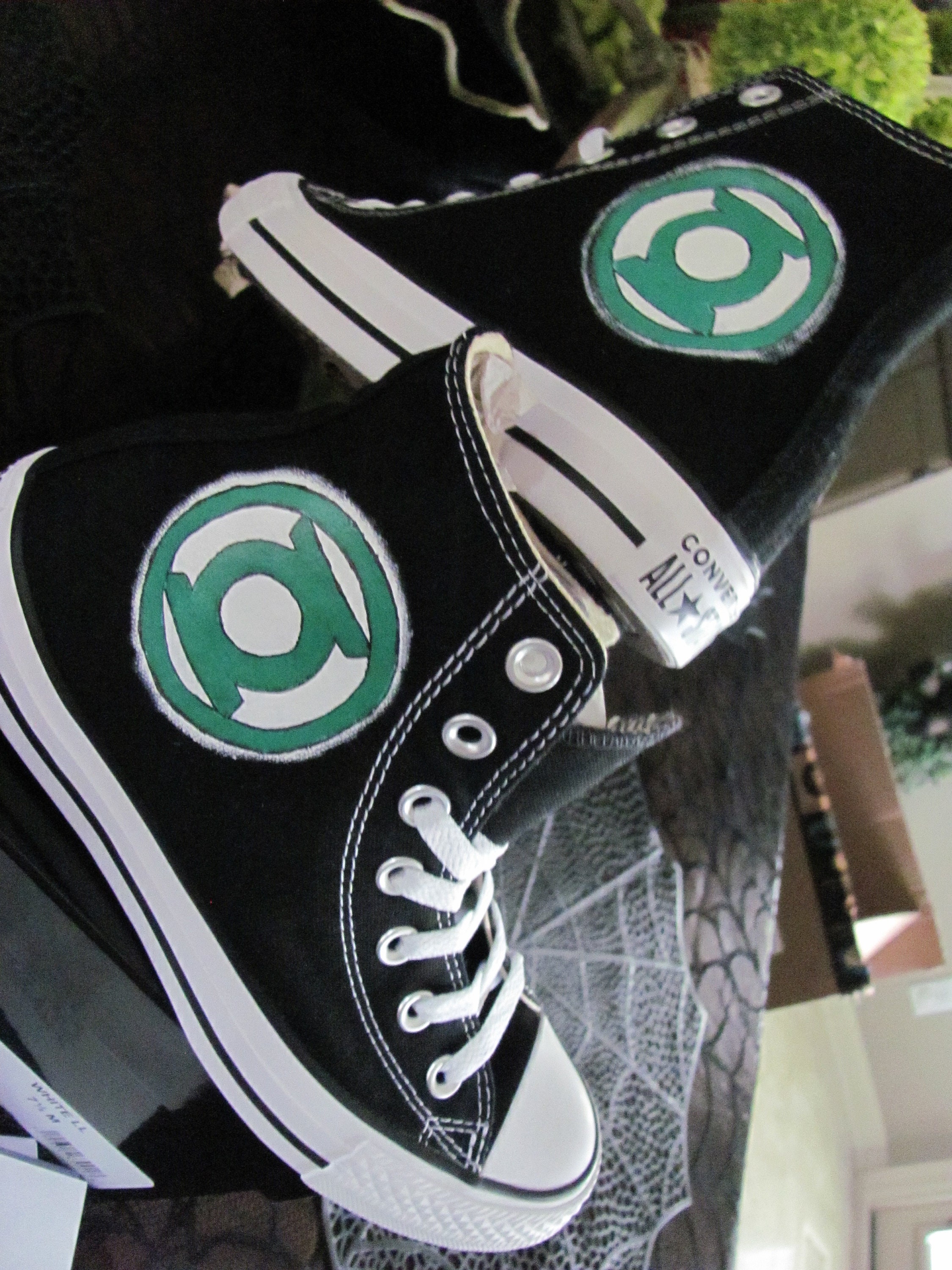 Green 2024 lantern converse