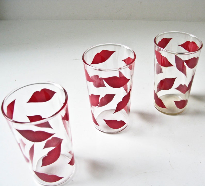 Vintage Tumblers with Red Lips Magikist Carpet Cleaning Etsy