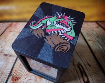 MTG Deckbox - Blech Loafing Pest themed Deckbox with Toploader for Magic the Gathering