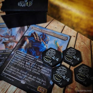 Segnalini Mummia (Zombie) di dimensioni compatte - 2/2, 3/3 o 4/4 - (set da 18) con custodia per Magic The Gathering (MTG) (progettati per Aetherdrift)