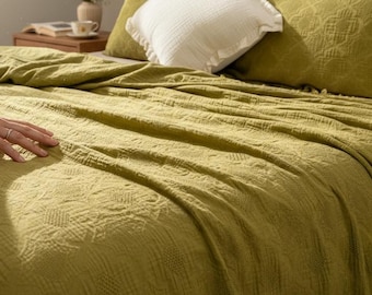 100% Cotton Waffle Blanket with Tassels, Lightweight Boho Queen, King Bed Cover