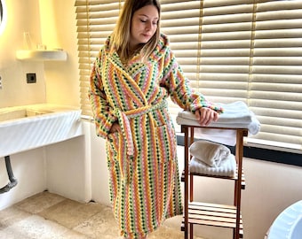 Handwoven Turkish Cotton Hooded Bathrobe: Multicolor Bubble Design