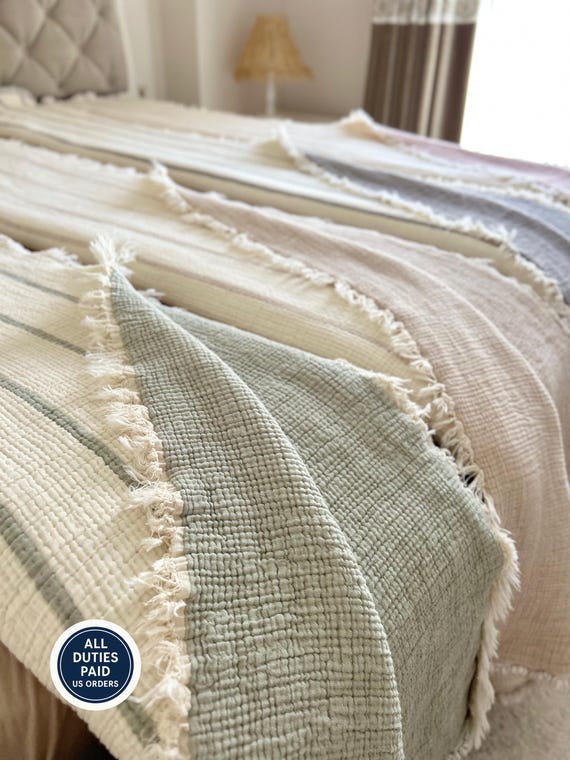 Boho-gestreifte Musselin-Tagesdecke: Leichte Baumwolldecke (Einzel-/Doppel-/Kingsize)