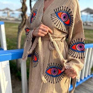 Evil Eye muslin kimono-morgonrock: Handgjord bomullsstrandöverdrag