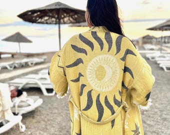 Kimono aus Jacquard-Musselin mit Sonne- und Mondmotiv: Handgewebter Boho-Baumwollmantel