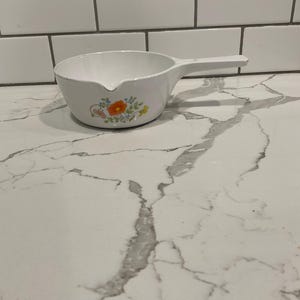vintage Casserole fleurs sauvages Corning Ware P-89-B, 2,5 tasses (sans couvercle)