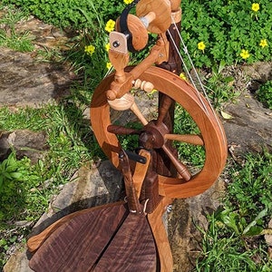 Sabrina Sweet Sixteen Folding Spinning Wheel 403 image 2