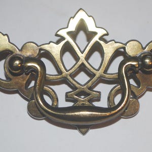 7 Brass Chippendale Cabinet Drawer Pulls KBC Company N1935 Keeler Brass Co. 2 1/2 &quot; Center Hardware Salvage Batwing