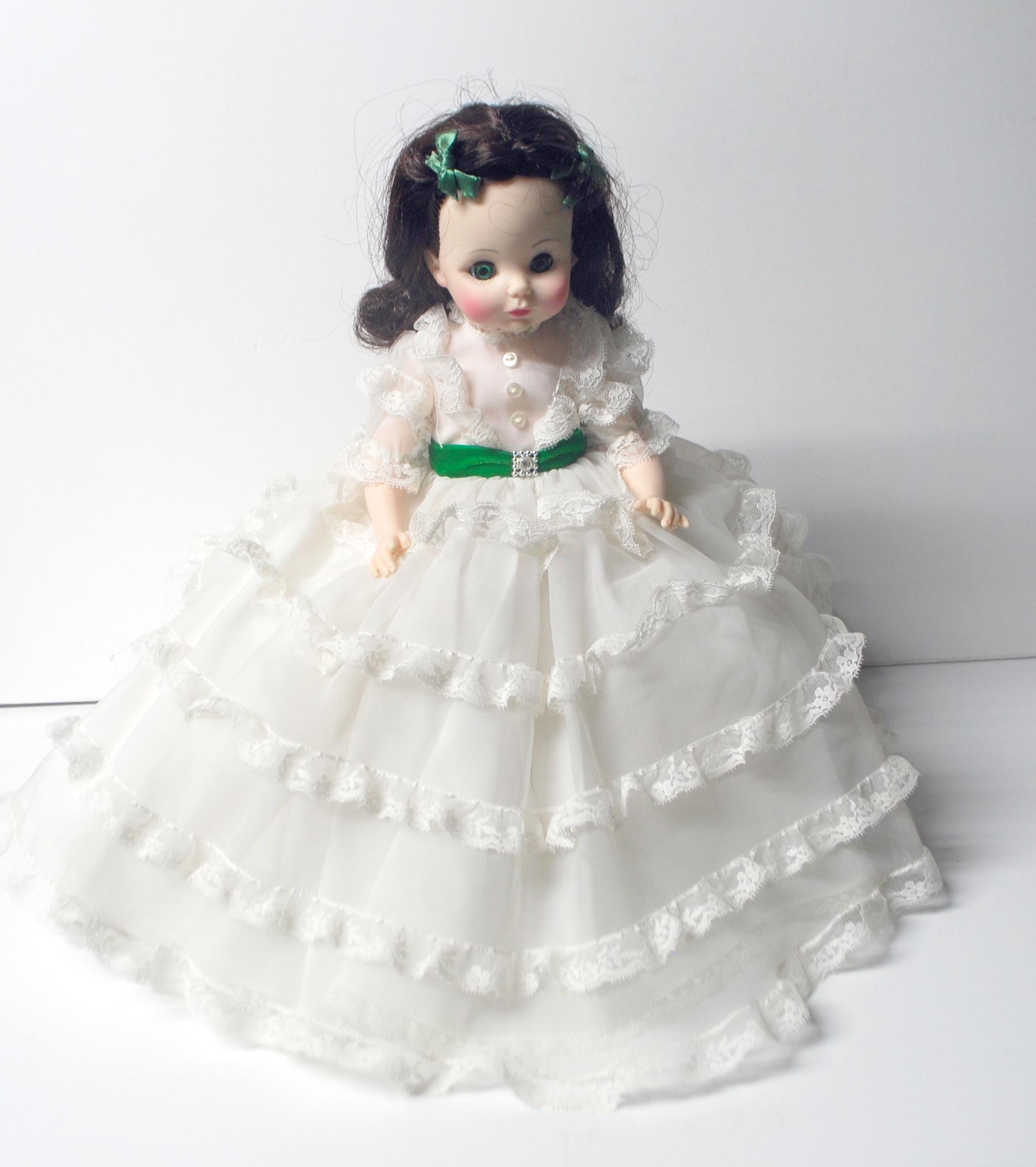 MUÑECA MADAME ALEXANDER Scarlett O´hara Con Baúl Y Complementos EUR 135,00 - FR
