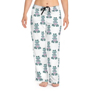 Pastel Frog Pajama Pants: Women&#39;s Soft Polyester Lounge Sleepwear