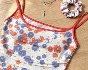 Floral Print Spaghetti Strap Tank Top: Slim Fit Milk Silk Vest