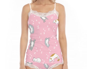 Kawaii Sleepy Cats Damski komplet piżamowy z koronkowymi brzegami | Tkanina z mikrofibry