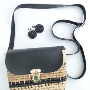 Handmade Woven Raffia Crossbody Bag: Boho African Summer Purse