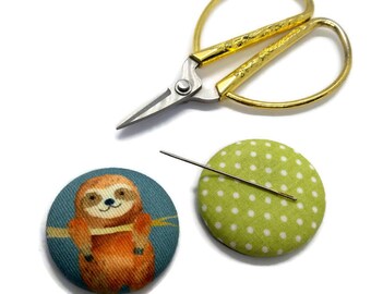 Cute Hanging Sloth Needle Minder