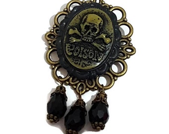 Poison Brooch- Poison Pin-SKull Brooch-Skull Pin-Goth Brooch-Goth Pin-Poison Jewelry-Poison Jewellery-Poison Lapel Pin-Gothic Jewellery