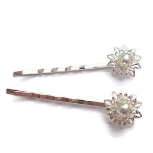 Pearl Hair Pins-Pearl Bobby Pins-Pearl Hair Slides-Wedding Hair Pins-Bridal Party Gifts-Bridesmaid Gifts-Bridal Veil-Wedding Accessory-Hair