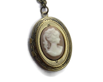 Cameo Locket Necklace Bronze Vintage Victorian Style Lady Cameo Jewelry Gift for Women Photo Locket Bridesmaid Gift Mothers Day Gift Lovely