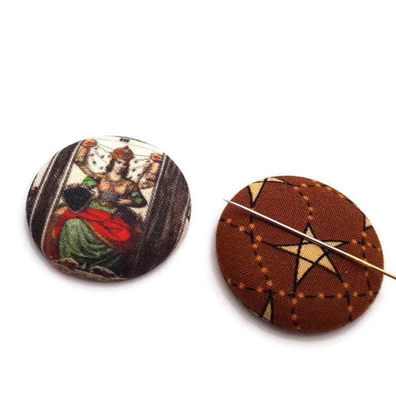 Empress Tarot Card-Empress NeedleMinder-Reversible Needleminder-Witchy Needle minder-Tarot Needleminder-Cross Stitch-Needlepoint-Embroidery