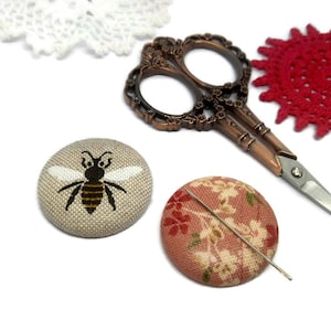 Bee Needle Minder Reversible Needleminder Magnetic Cross Stitch Embroidery Sewing Needlepoint Flower Needle Minder Handmade Supply Bumblebee