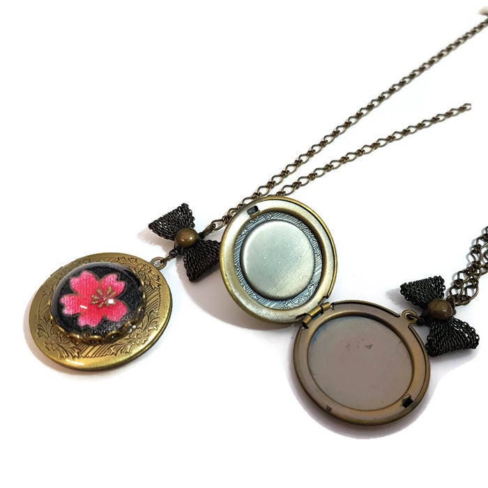 Sakura Necklaces-set of 2-best Friends-bridesmaid Gift-locket | Etsy