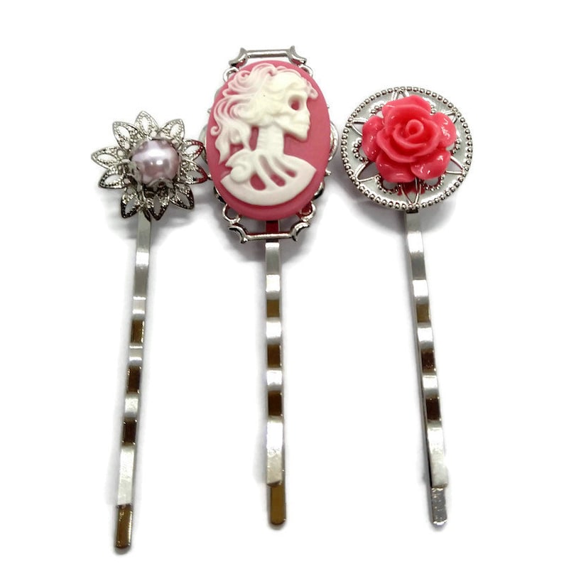Pink Skull Hair Pins Set of 3 Skull Bobby Pins Goth Gothic Halloween Jewelry Teen Girl English Rose Pearl Pretty Hair Slides Macabre Gift